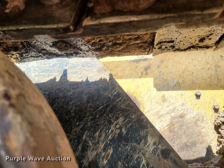 image for item LM9719 2012 John Deere 650K LGP  dozer