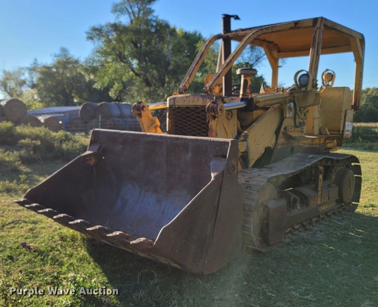 image for item LN9588 1971 International Harvester 175B  track loader