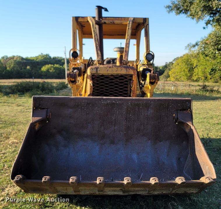 image for item LN9588 1971 International Harvester 175B  track loader