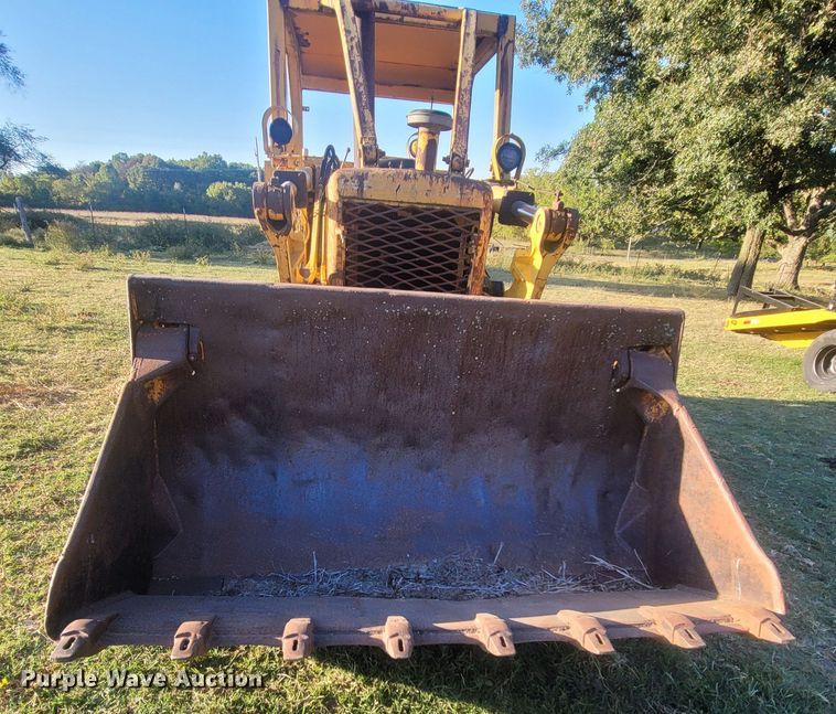 image for item LN9588 1971 International Harvester 175B  track loader