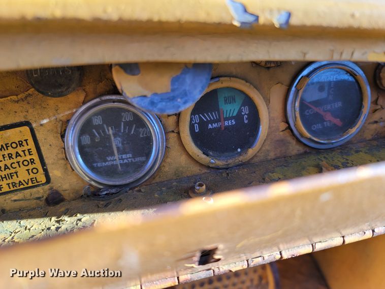 image for item LN9588 1971 International Harvester 175B  track loader