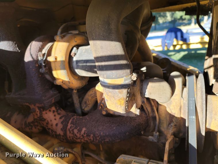 image for item LN9588 1971 International Harvester 175B  track loader