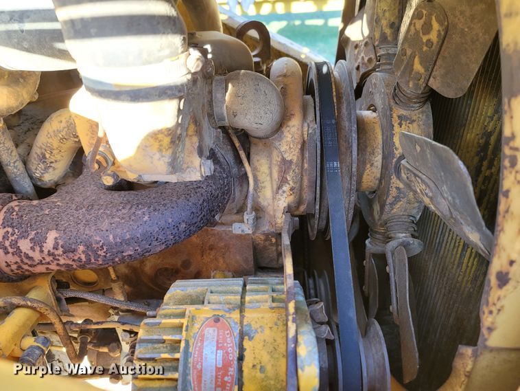 image for item LN9588 1971 International Harvester 175B  track loader