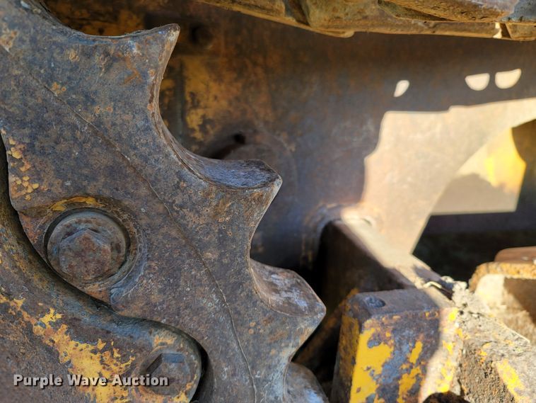 image for item LN9588 1971 International Harvester 175B  track loader