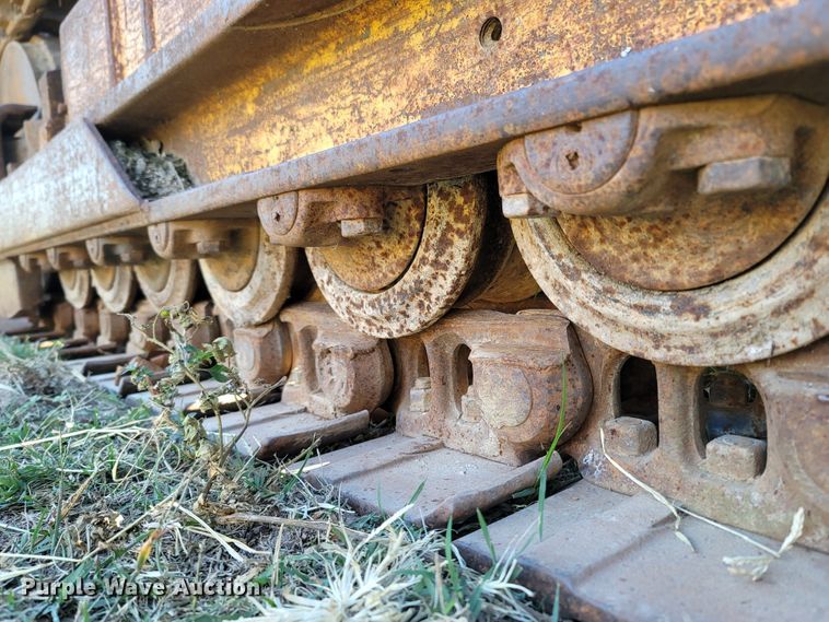 image for item LN9588 1971 International Harvester 175B  track loader