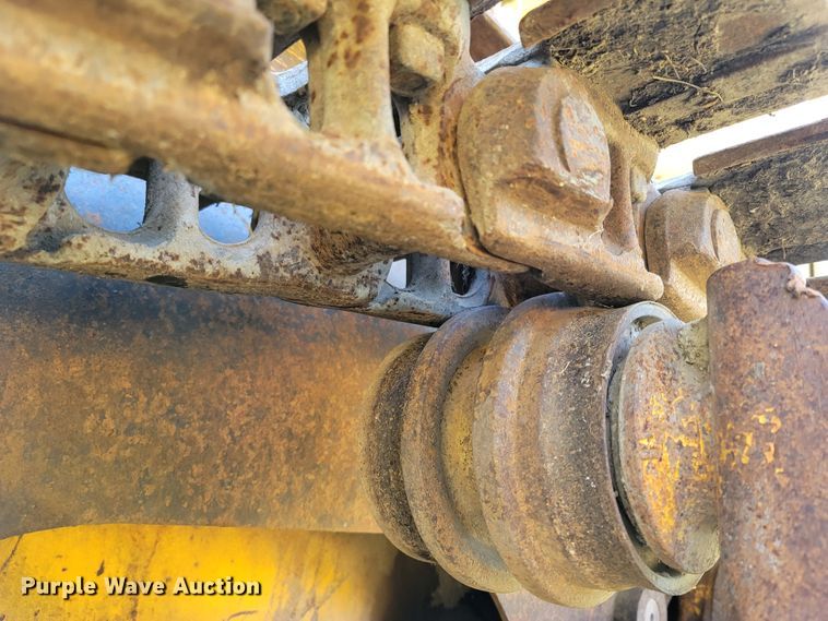 image for item LN9588 1971 International Harvester 175B  track loader