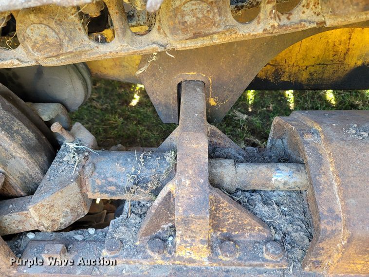 image for item LN9588 1971 International Harvester 175B  track loader