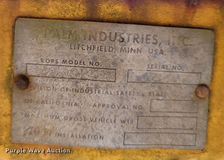 image for item LN9588 1971 International Harvester 175B  track loader