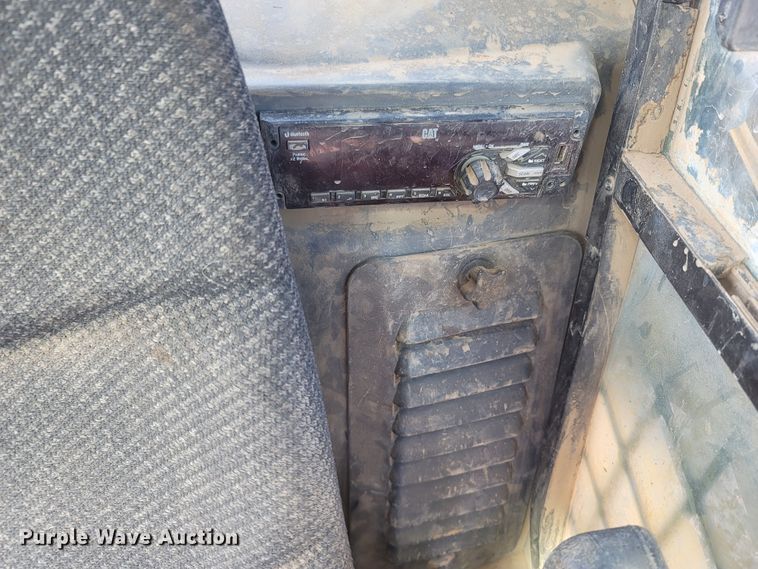 image for item LN9590 2018 Caterpillar 299D2  tracked skid steer loader