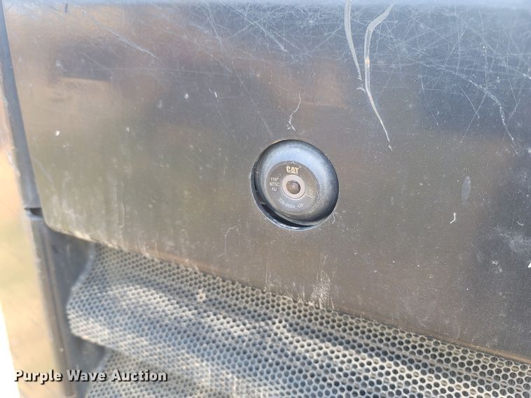 image for item LN9590 2018 Caterpillar 299D2  tracked skid steer loader