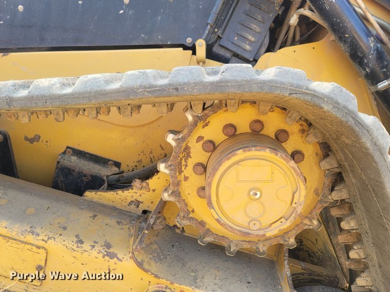 image for item LN9590 2018 Caterpillar 299D2  tracked skid steer loader