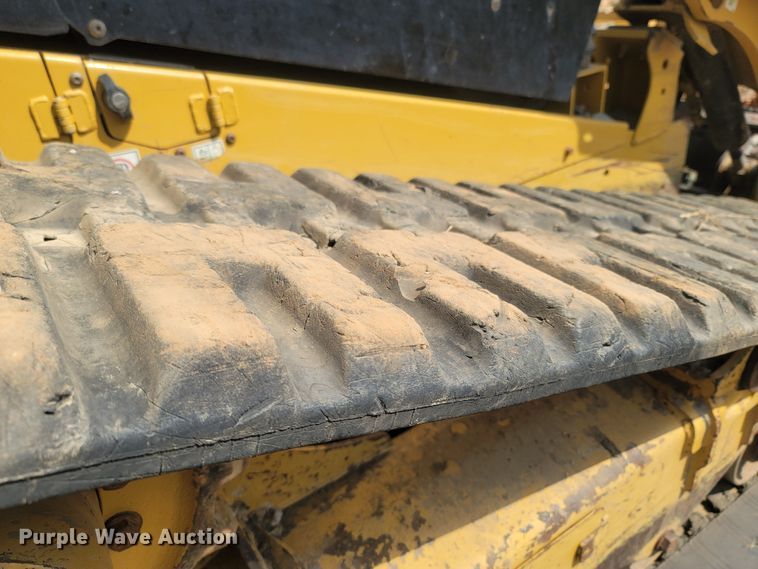 image for item LN9590 2018 Caterpillar 299D2  tracked skid steer loader