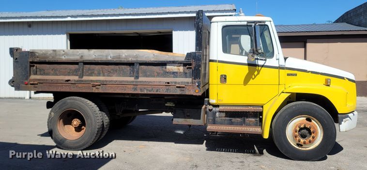image for item LN9599 1996 Freightliner FL70  dump truck