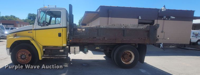 image for item LN9599 1996 Freightliner FL70  dump truck