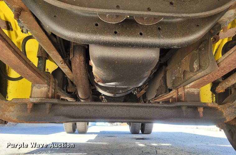 image for item LN9599 1996 Freightliner FL70  dump truck