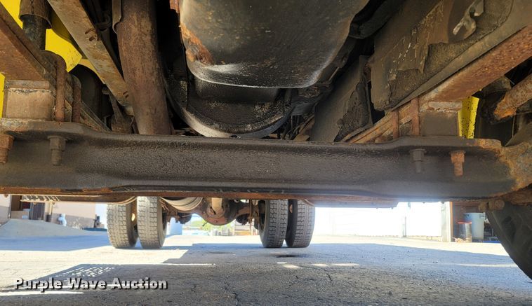 image for item LN9599 1996 Freightliner FL70  dump truck