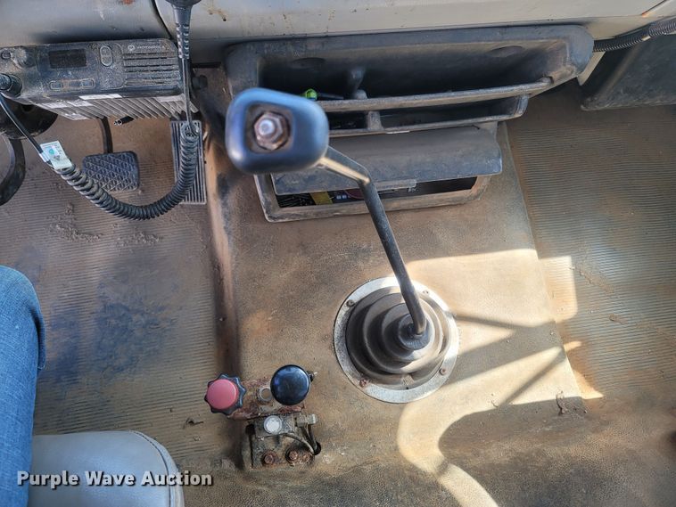 image for item LN9599 1996 Freightliner FL70  dump truck