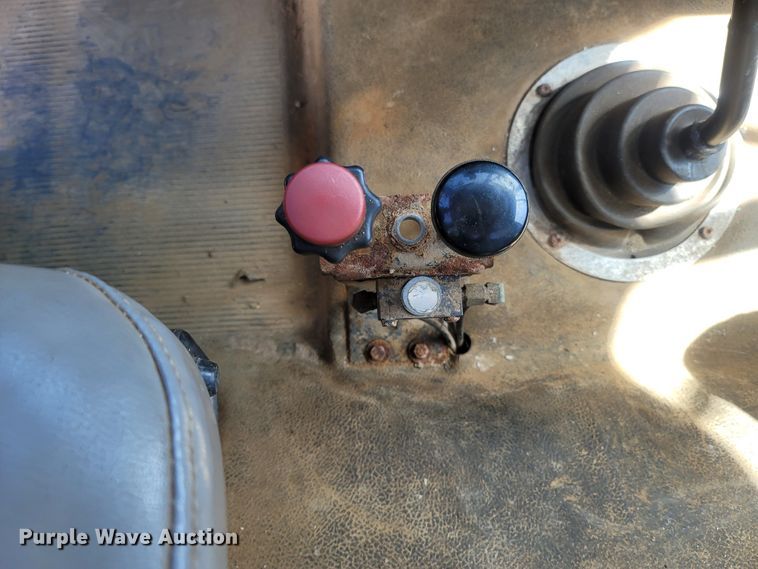 image for item LN9599 1996 Freightliner FL70  dump truck