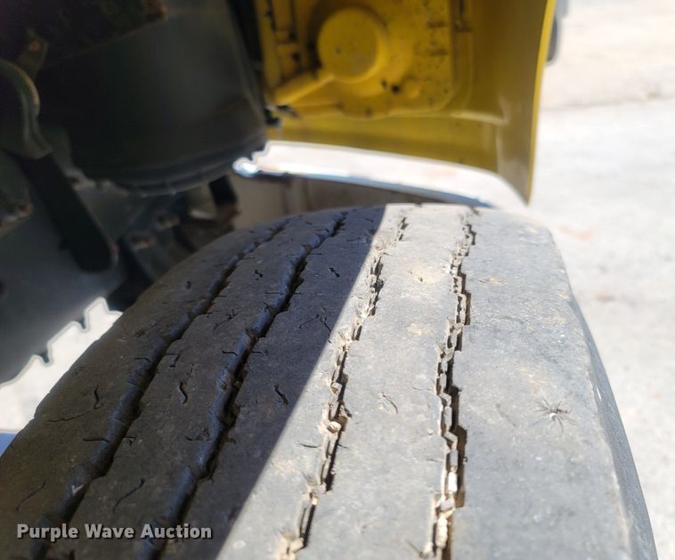 image for item LN9599 1996 Freightliner FL70  dump truck