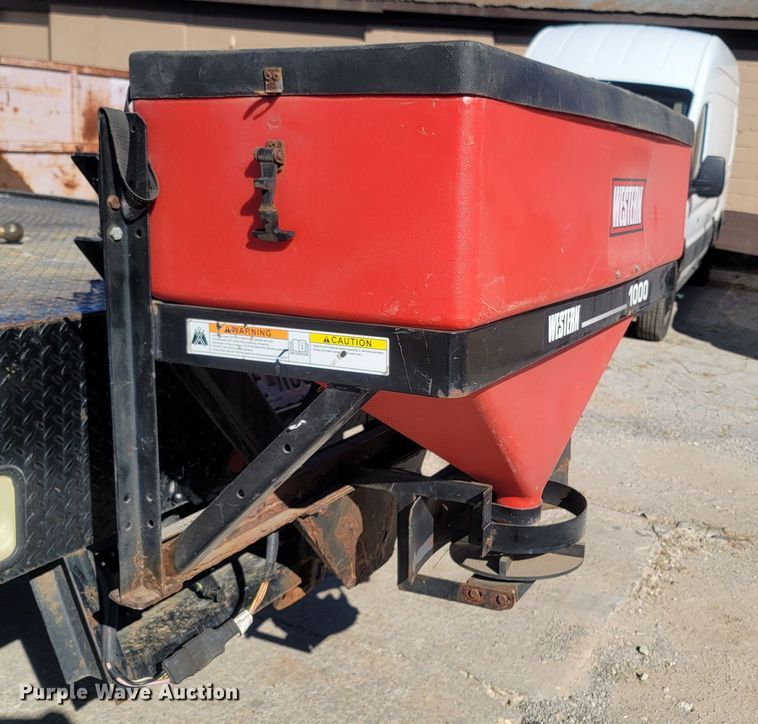 image for item LN9605 Western 1000  spreader