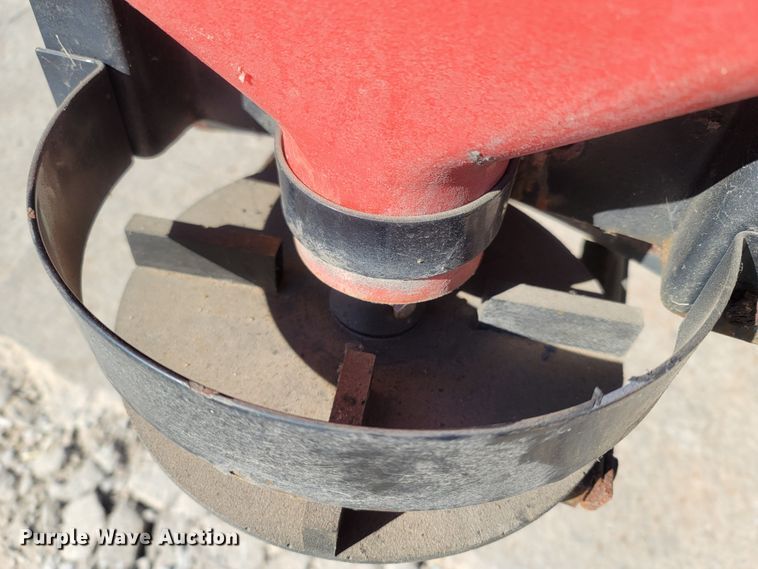 image for item LN9605 Western 1000  spreader