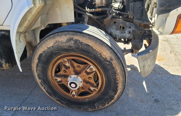 image for item LN9606 1993 International 4900  dump truck