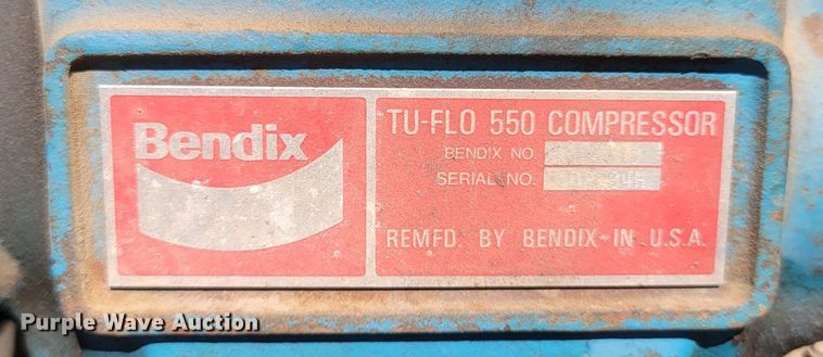 image for item LN9606 1993 International 4900  dump truck