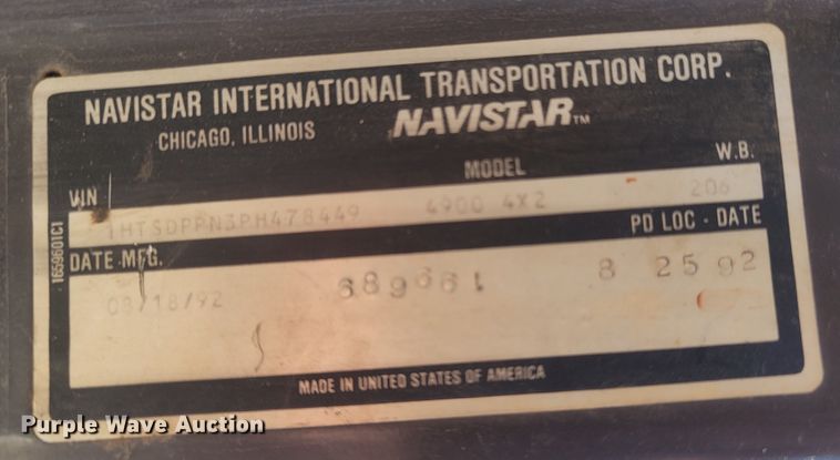 image for item LN9606 1993 International 4900  dump truck