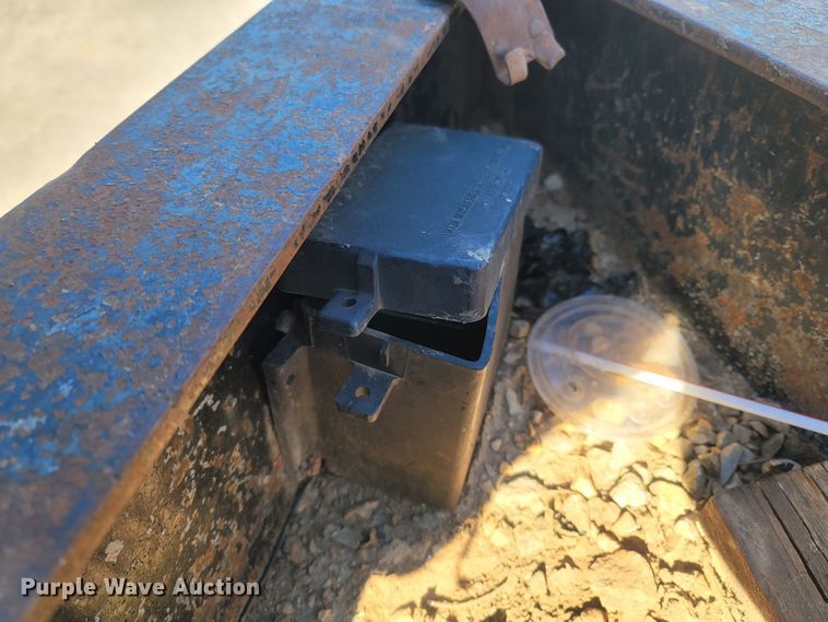 image for item LN9610 2002 Blue Diamond  equipment trailer