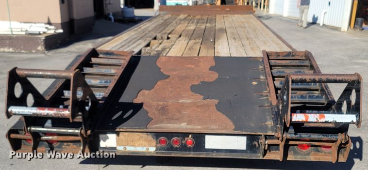 image for item LN9610 2002 Blue Diamond  equipment trailer