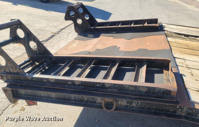 image for item LN9610 2002 Blue Diamond  equipment trailer