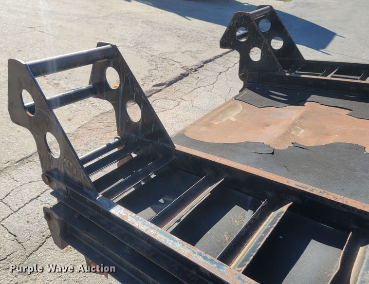 image for item LN9610 2002 Blue Diamond  equipment trailer