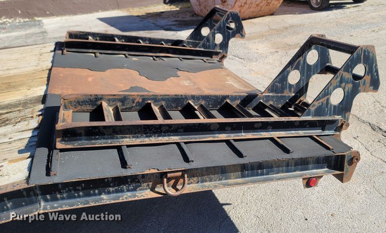 image for item LN9610 2002 Blue Diamond  equipment trailer