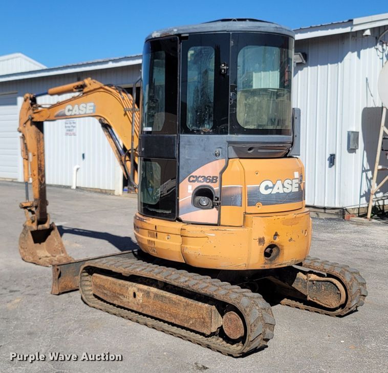 image for item LN9614 2005 Case CX36B  mini excavator