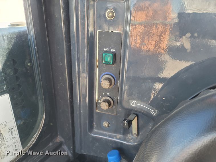 image for item LN9614 2005 Case CX36B  mini excavator