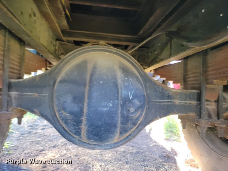 image for item LN9618 1994 Chevrolet Kodiak  scissor lift dump truck