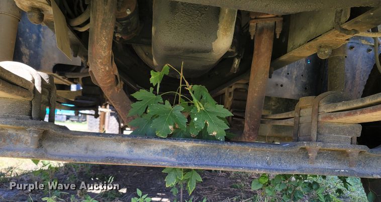 image for item LN9618 1994 Chevrolet Kodiak  scissor lift dump truck