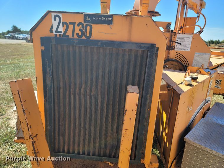 image for item LN9621 2006 Bandit 250  wood chipper