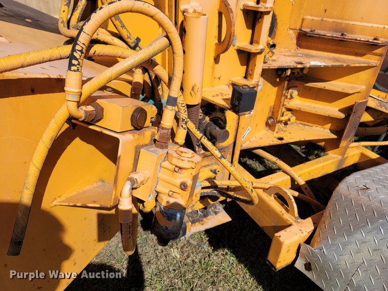 image for item LN9621 2006 Bandit 250  wood chipper