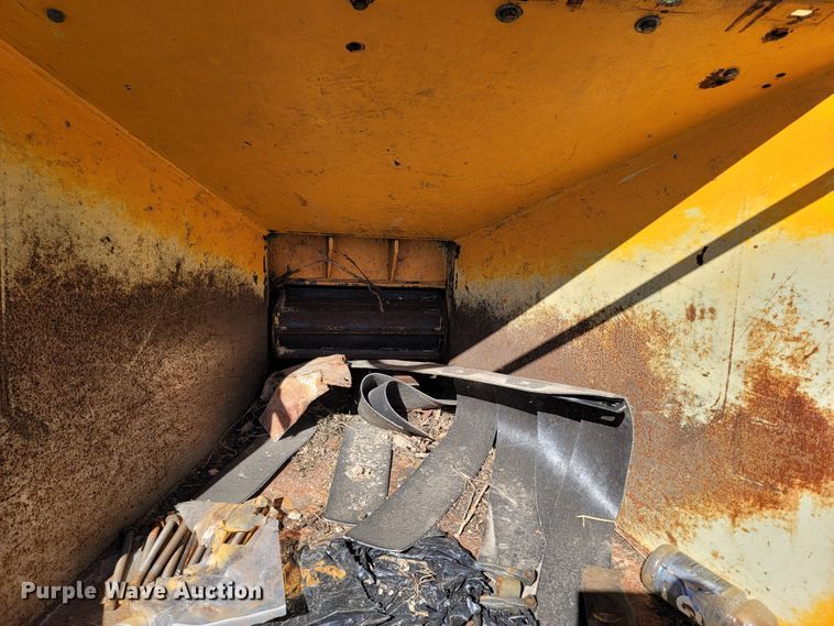 image for item LN9622 Altec Hyroller 1200G  wood chipper