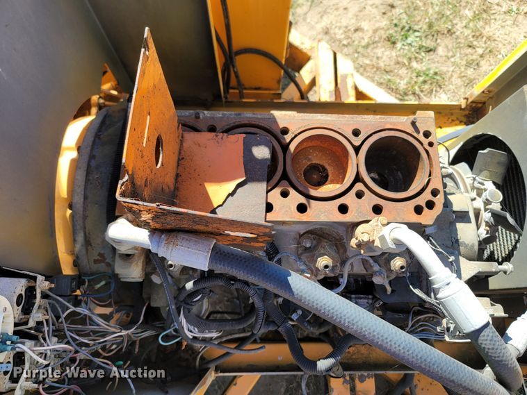 image for item LN9622 Altec Hyroller 1200G  wood chipper