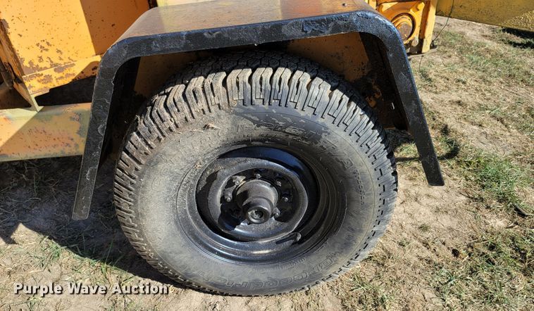 image for item LN9622 Altec Hyroller 1200G  wood chipper