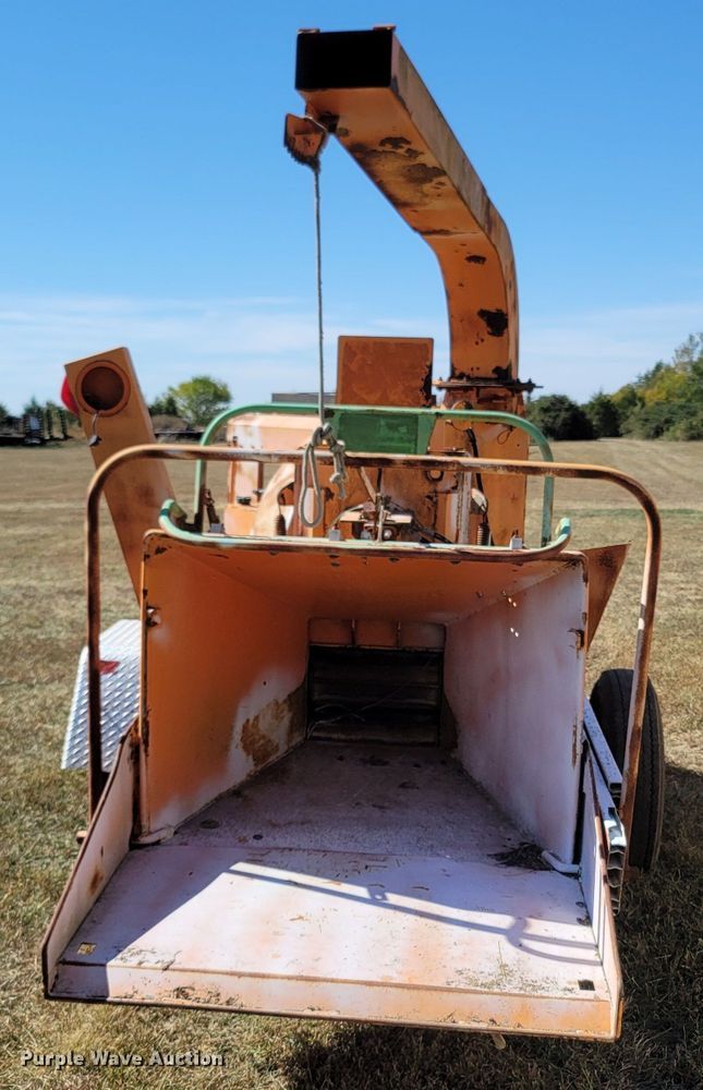 image for item LN9623 Altec  wood chipper