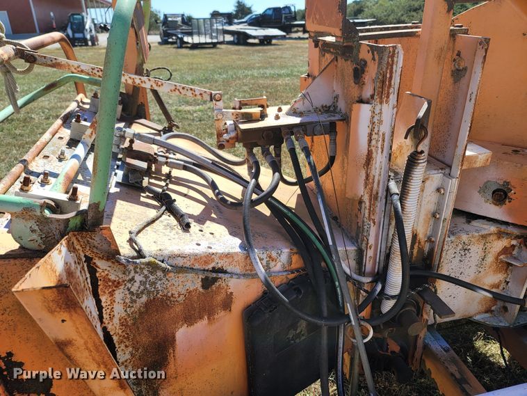 image for item LN9623 Altec  wood chipper