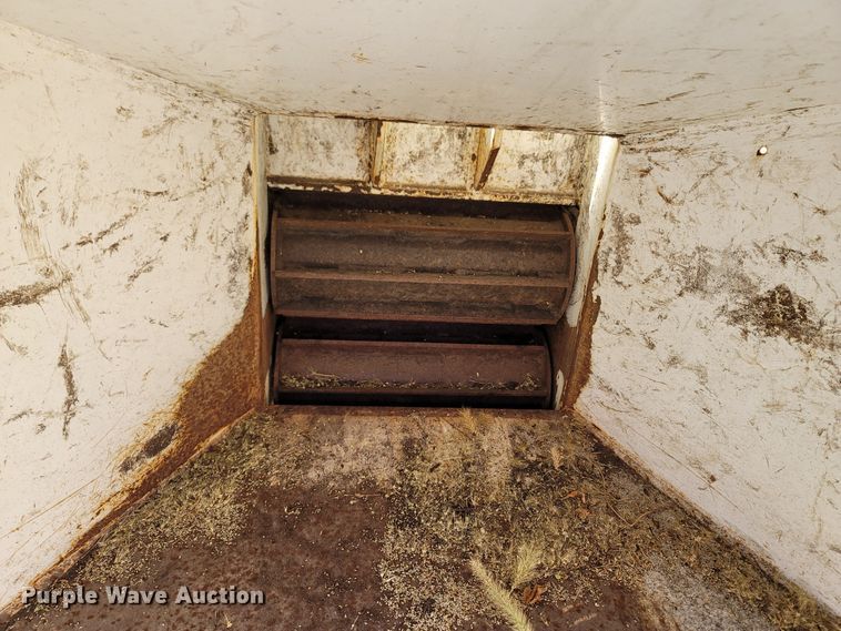 image for item LN9624 Altec DC1217HP  wood chipper