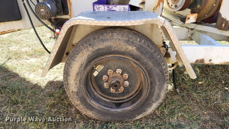 image for item LN9624 Altec DC1217HP  wood chipper