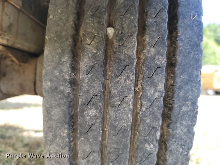 image for item LN9624 Altec DC1217HP  wood chipper