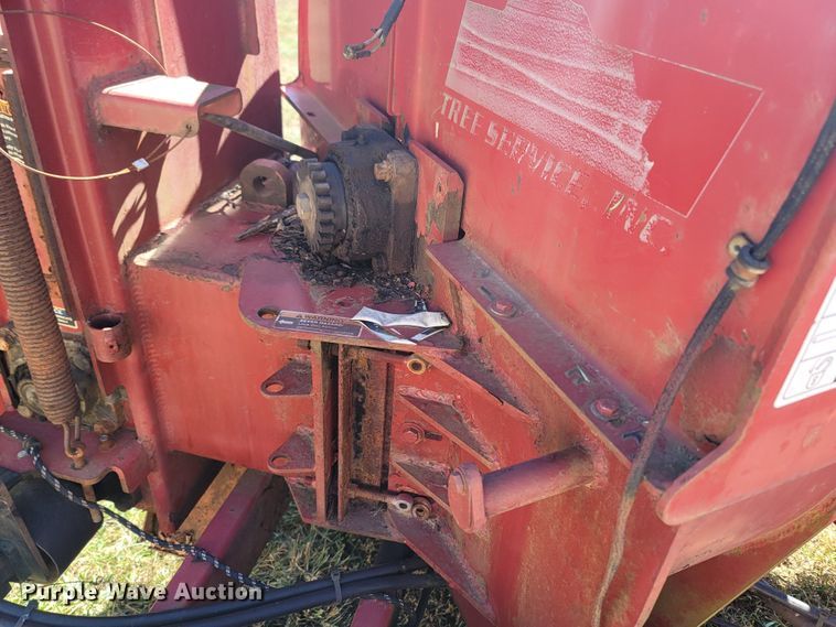 image for item LN9625 2011 Altec  wood chipper