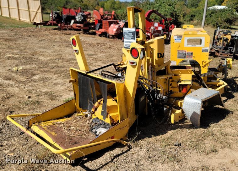 image for item LN9627 2007 Altec DC1217  wood chipper