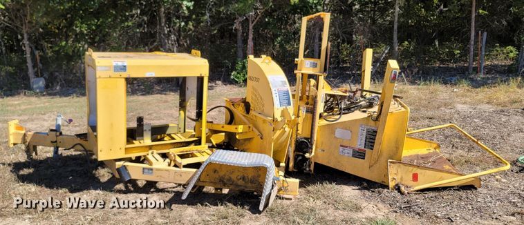 image for item LN9627 2007 Altec DC1217  wood chipper